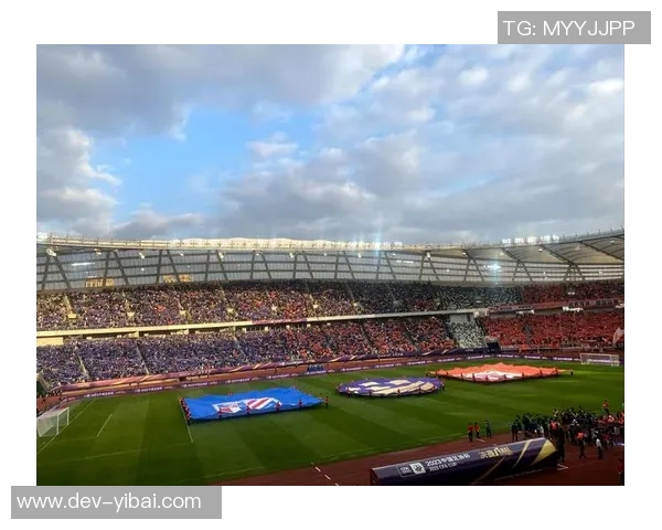 精彩足球粤语直播尽在掌握每场赛事实时解说与分析尽情享受球场激情